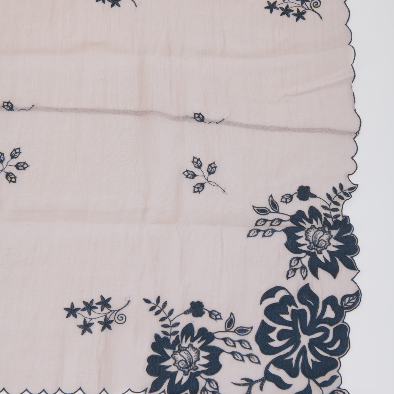 Dusty Mauve Fine Chanderi Thread Embroidered Kurta Set