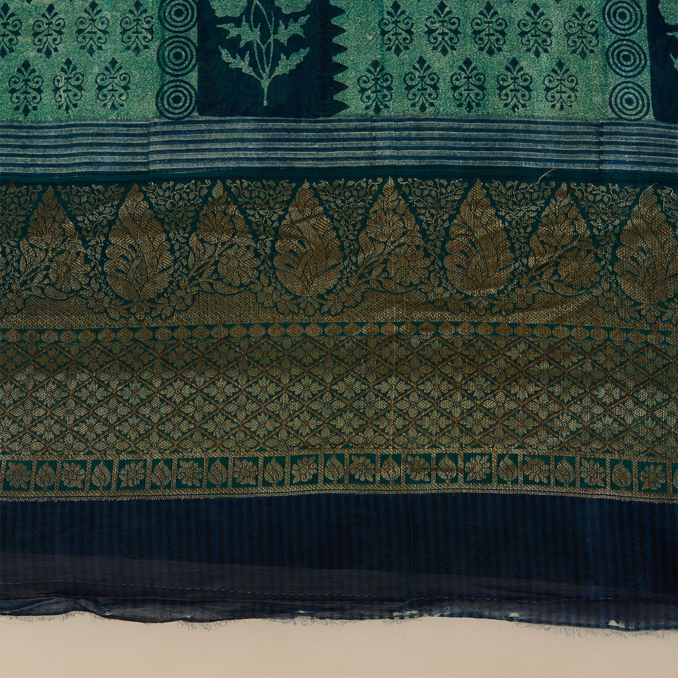 Peacock Green Maheshwari Printed Kurta with Woven Border & Dupatta