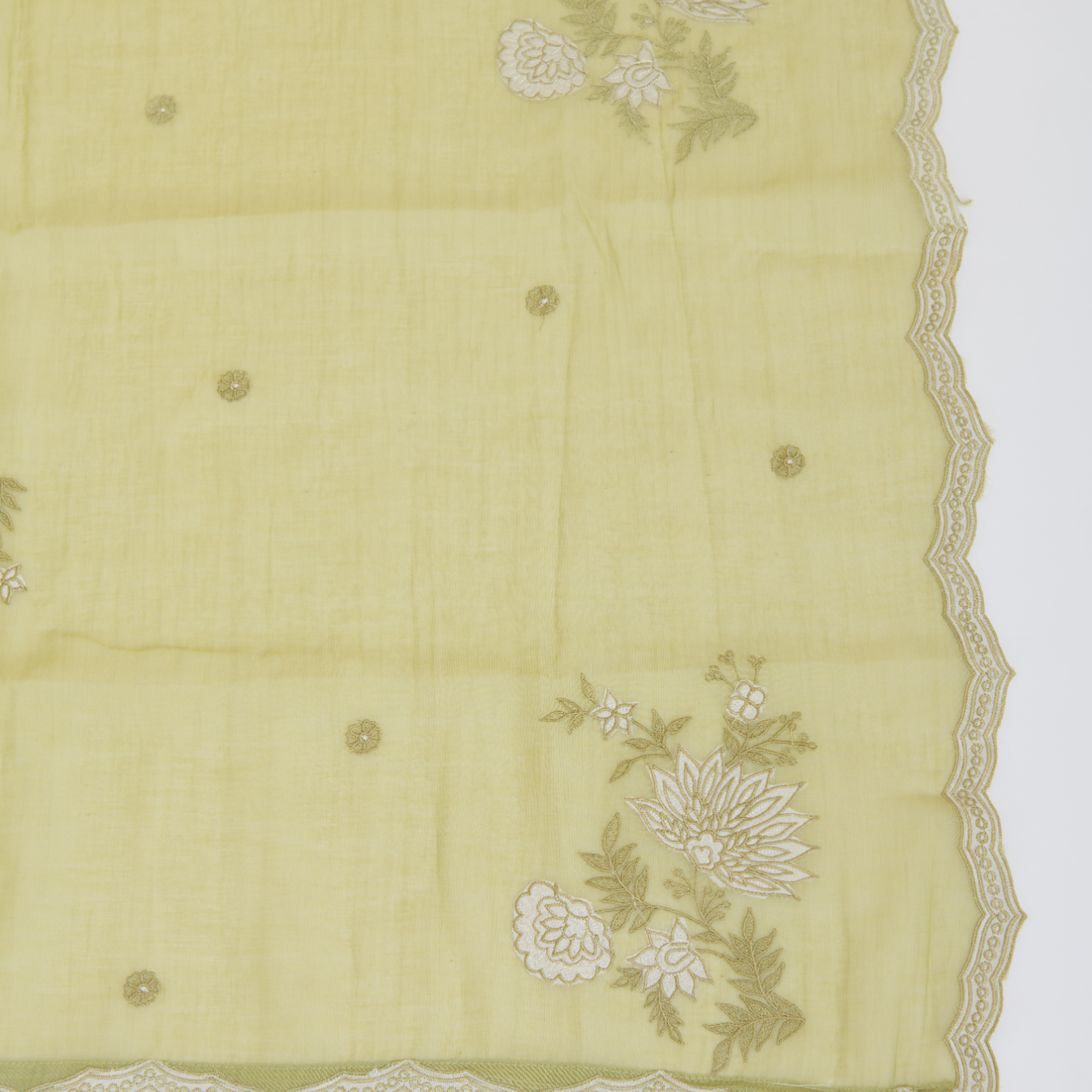 Green Fine Chanderi Thread & Applique Embroidered Suit