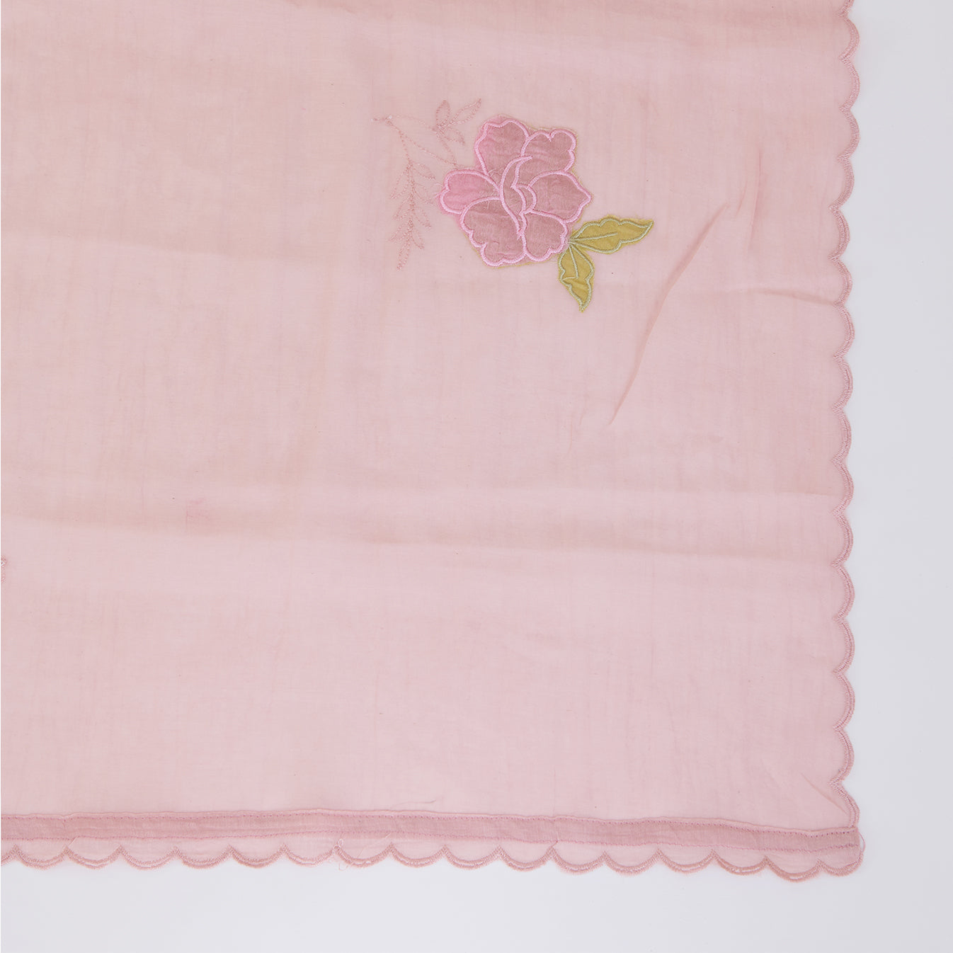 Light Pink Fine Chanderi Thread & Sequin Applique Embroidered Kurta Set