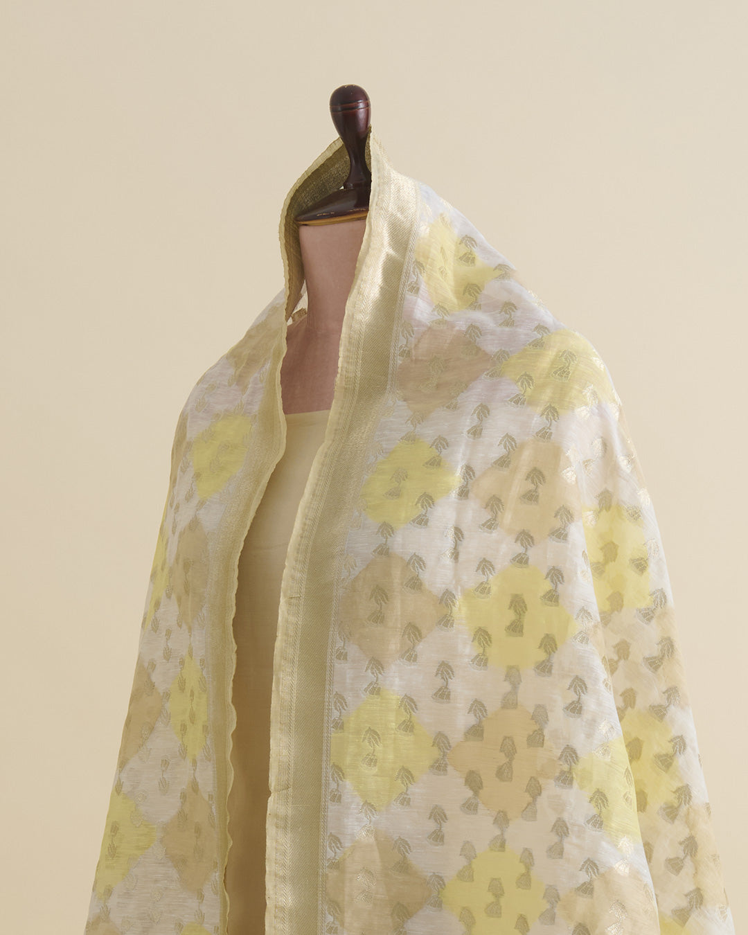 Multi/Yellow Linen Zari Woven Multi Buti Dupatta