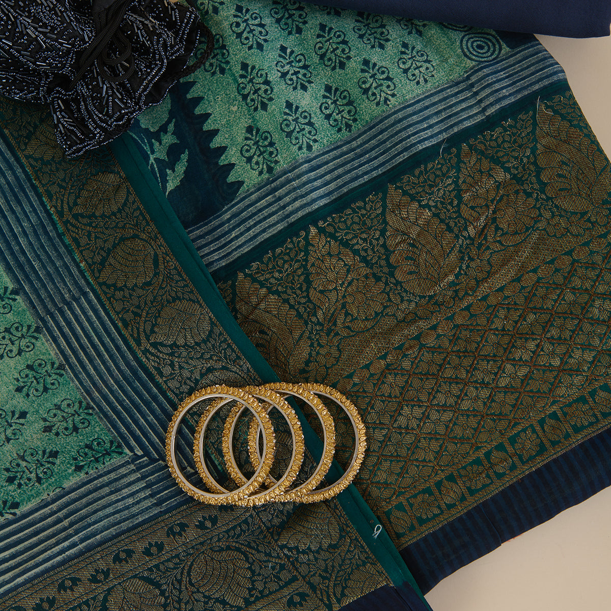 Peacock Green Maheshwari Printed Kurta with Woven Border & Dupatta