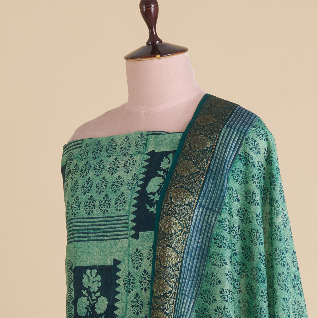 Peacock Green Maheshwari Printed Kurta with Woven Border & Dupatta