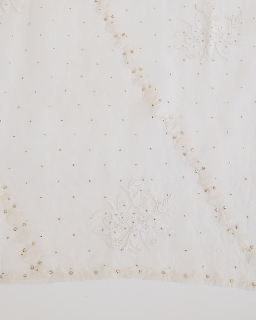 Off-White Organza Lucknowi Lehriya Badla Dupatta